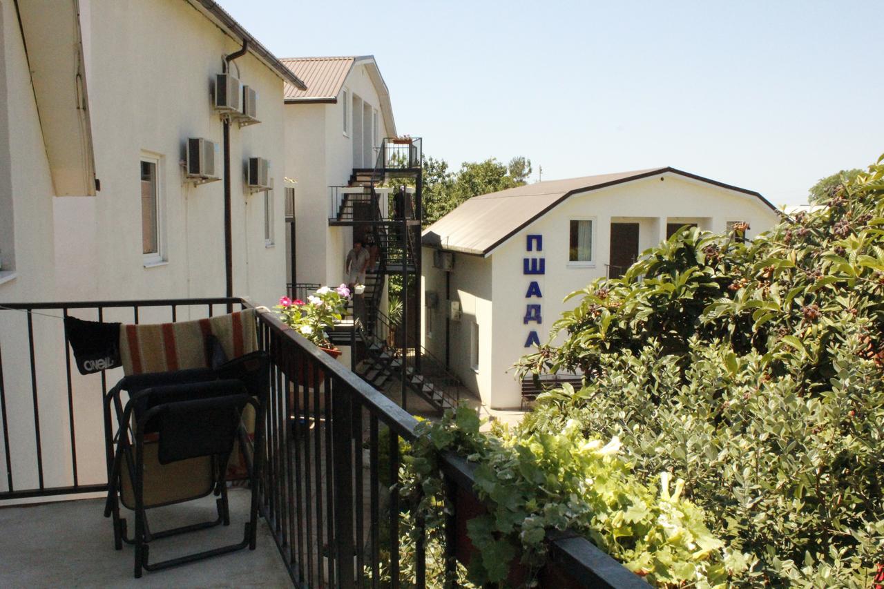 Hotel Pshada Pizunda Exterior photo