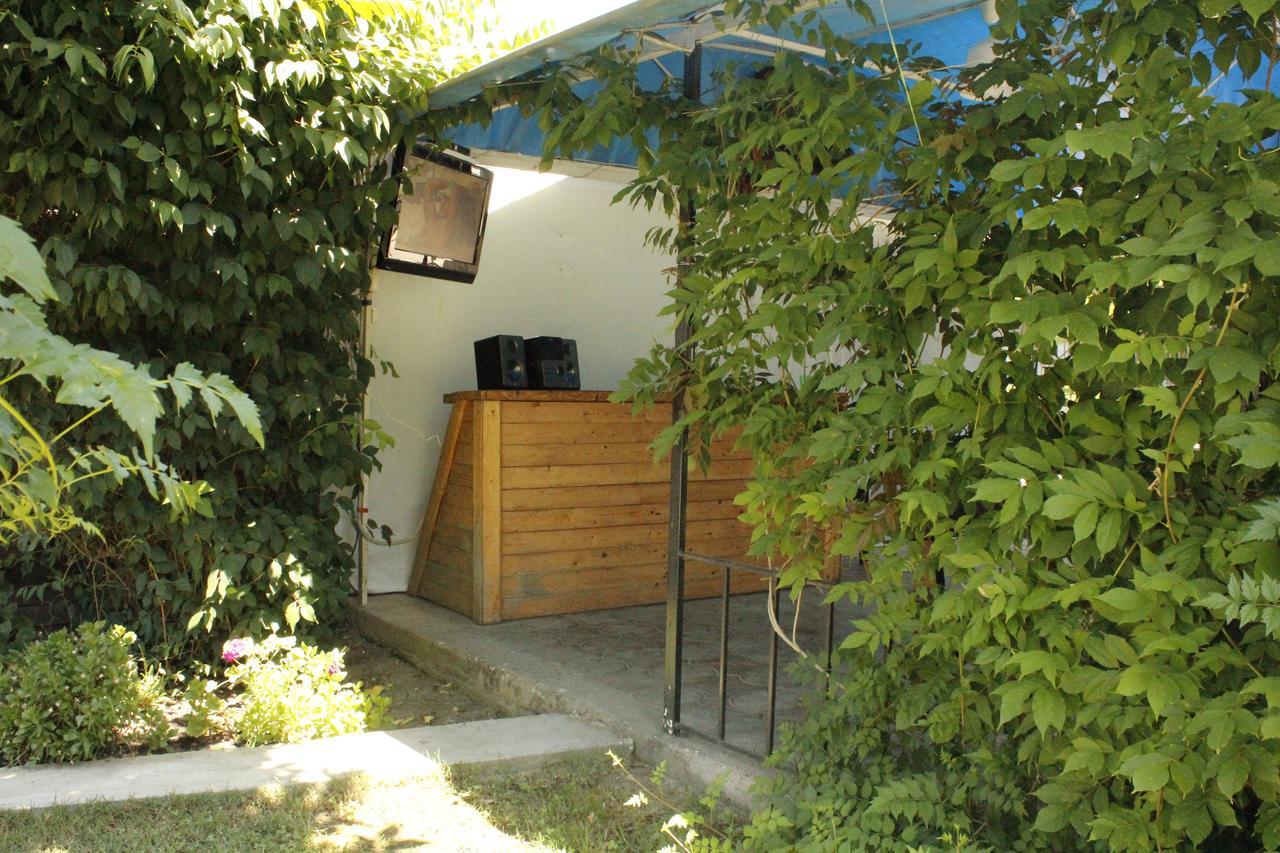 Hotel Pshada Pizunda Exterior photo