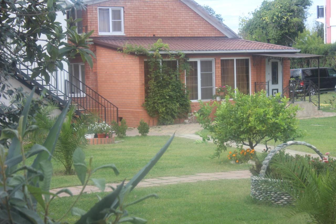 Hotel Pshada Pizunda Exterior photo